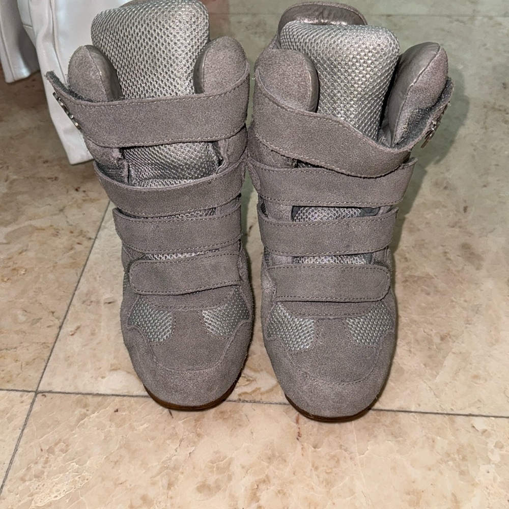 Mos leather suede sneaker wedges. Good condition